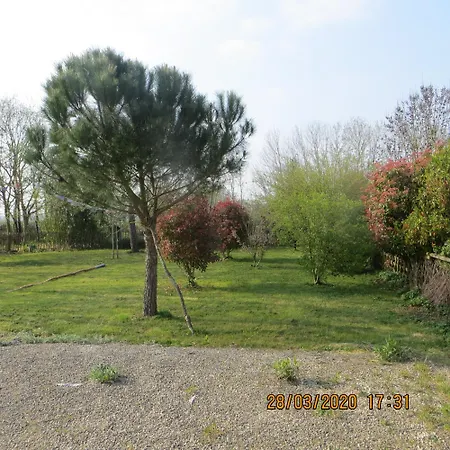 Holiday home Francais *